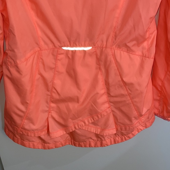 Hind, peach color Windbreaker reflector Jacket with hood. Size S - Picture 11 of 16
